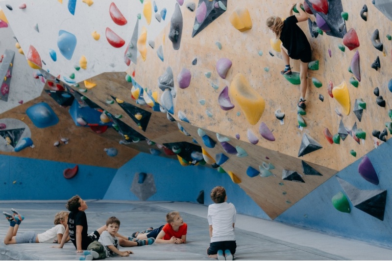 Įvadinė laipiojimo pamoka su instruktoriumi laipiojimo centre „Vertical“ Vilniuje