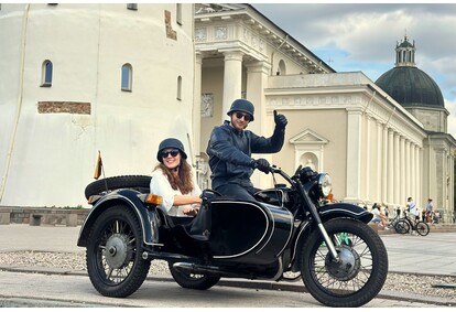 Pasivažinėjimas senovinio motociklo lopšyje Vilniuje